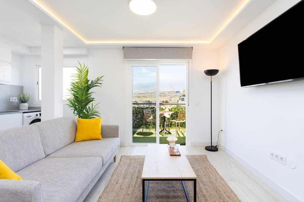 Sunnyland Apartment Arona Cho Extérieur photo