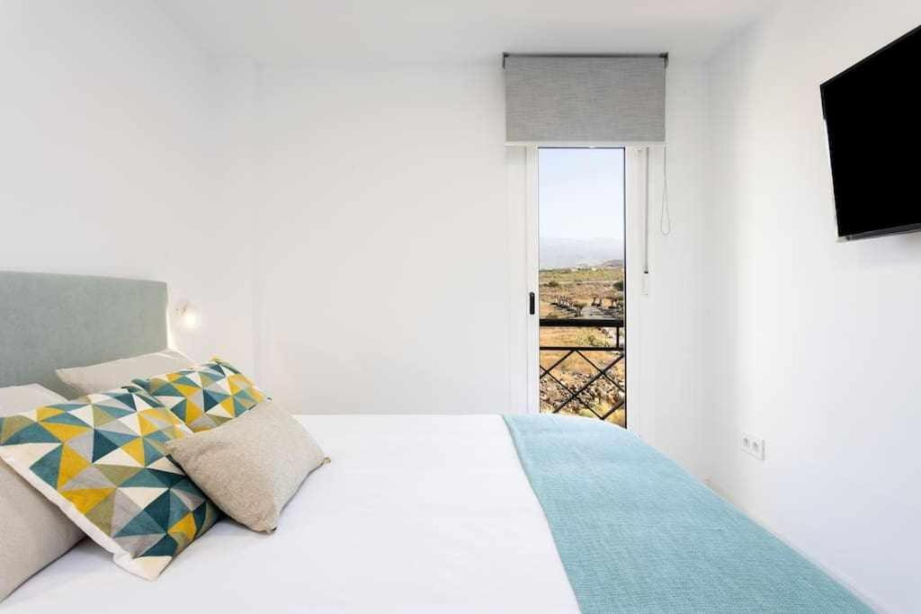 Sunnyland Apartment Arona Cho Extérieur photo